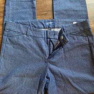Mid-rise Pixie Ankle Pants